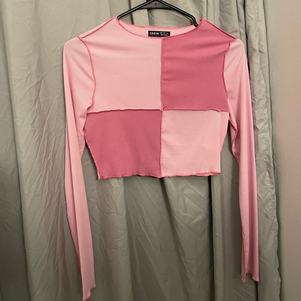 Two Toned Pink Long Sleeve Crop Top